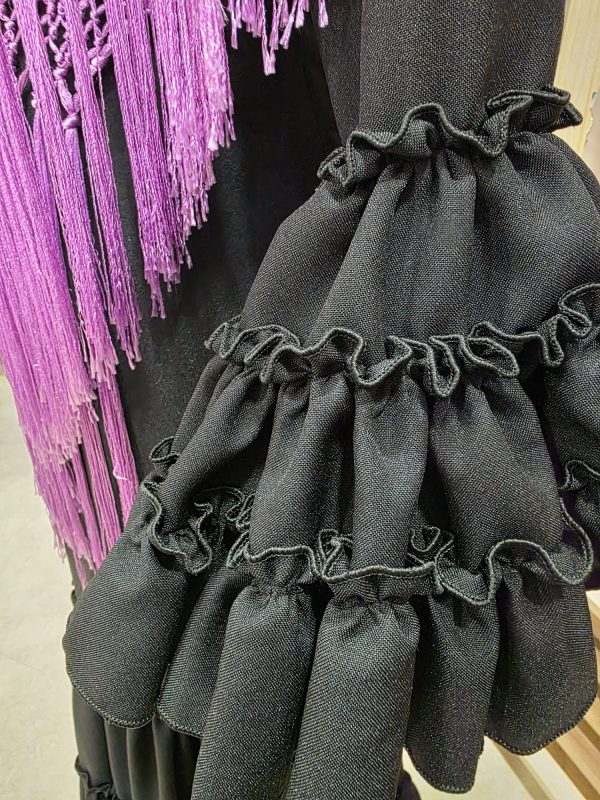 Traje de Flamenca Sevilla Negro fleco