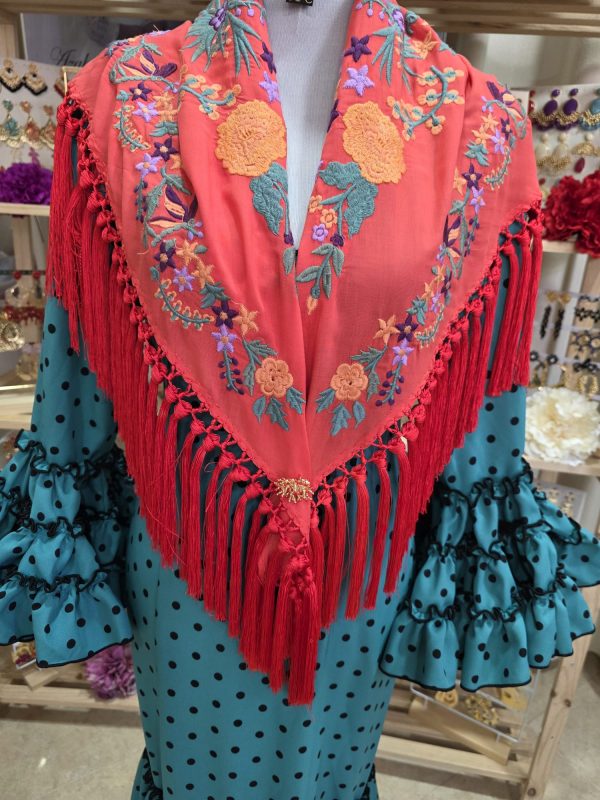 Traje de Flamenca Sevilla aguamarina con mantoncillo