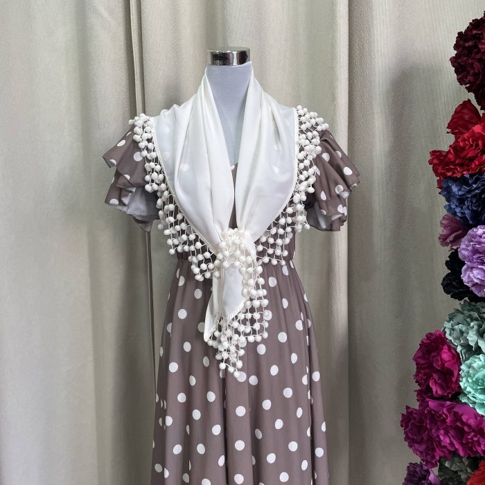 Bata lunares marrón