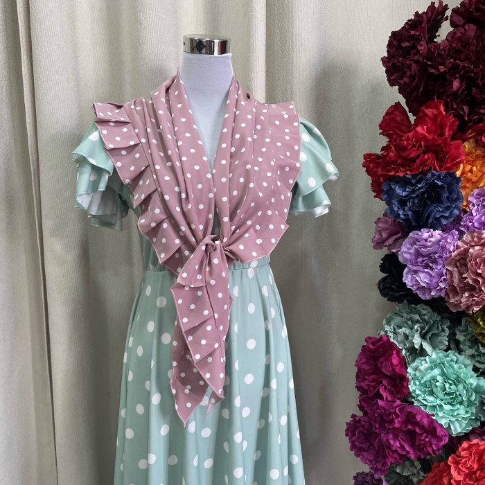 Bata lunares verde manzana