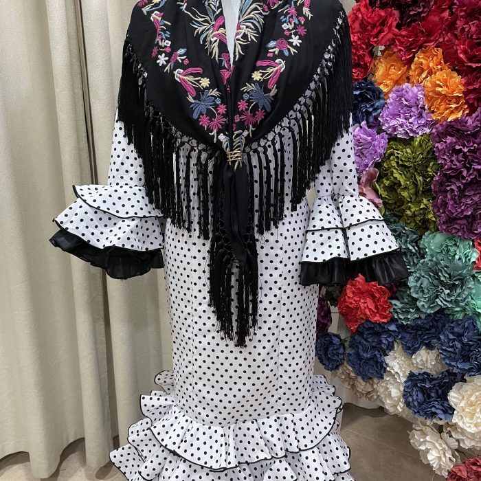 Macarena blanco lunar negro