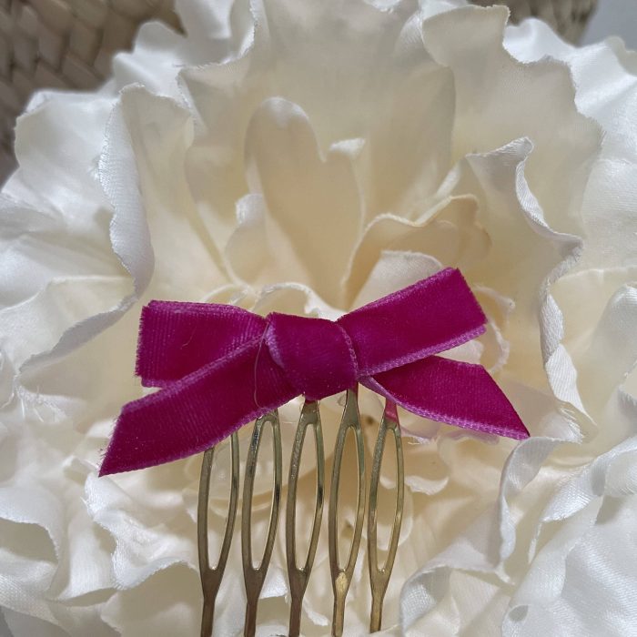 Peinecillo terciopelo fucsia