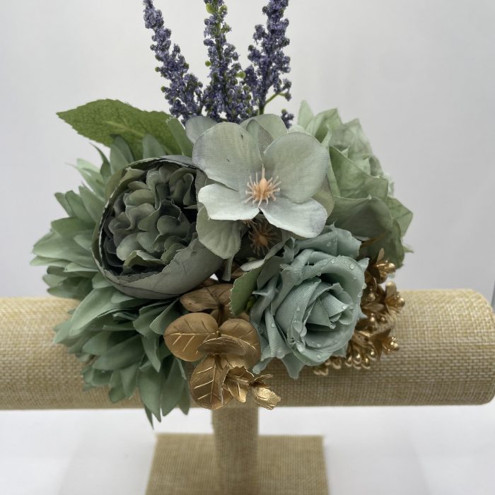 Ramillete redondo empolvado